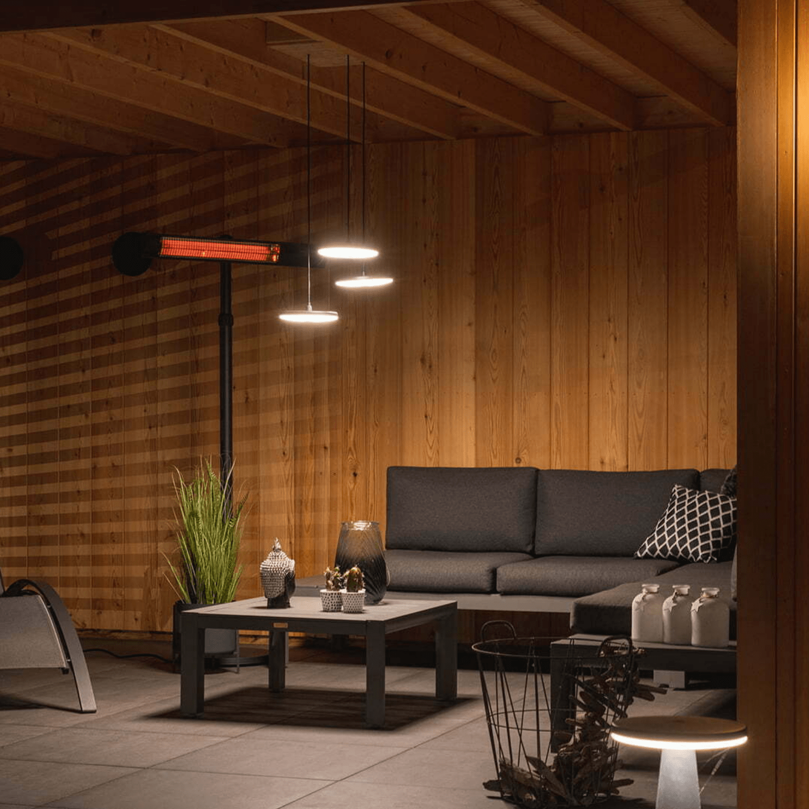 Dark Sur pied noir 2500 Watt - Chauffageterrasse.fr