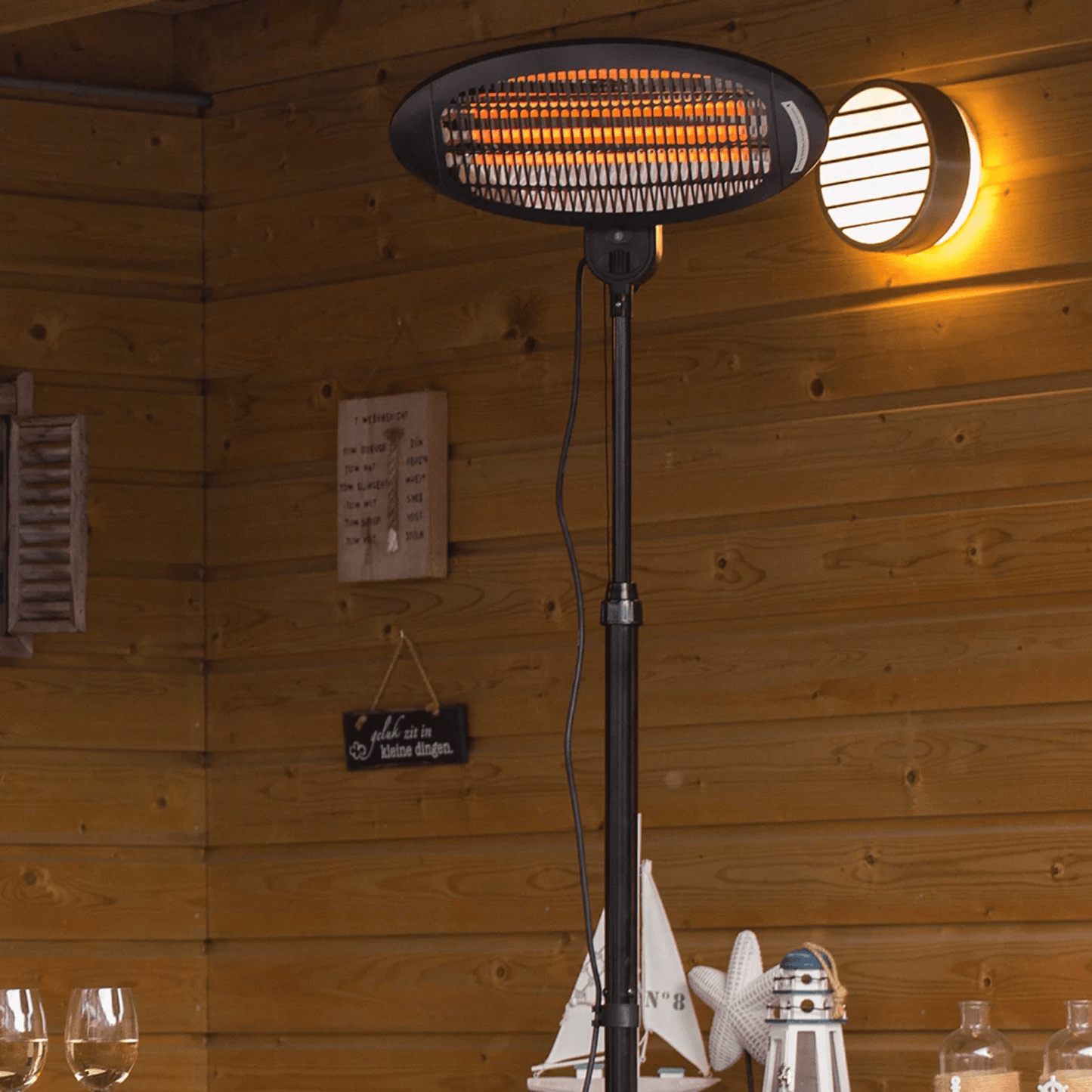 Elektra Quartz Sur pied noir 2000 Watt - Chauffageterrasse.fr