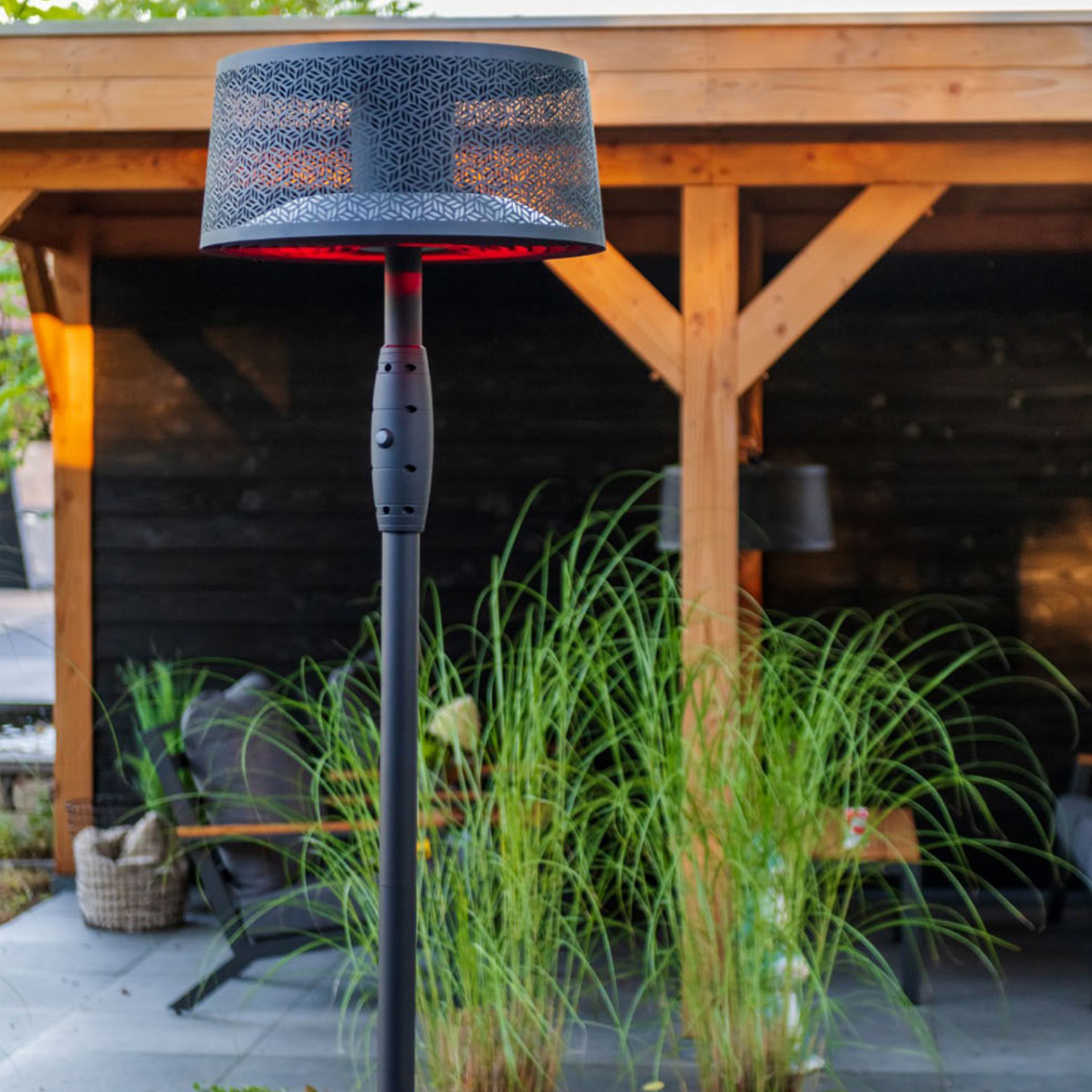 Moderna Artix Ultra SMART Sur pied noir 2000 Watt - Chauffageterrasse.fr