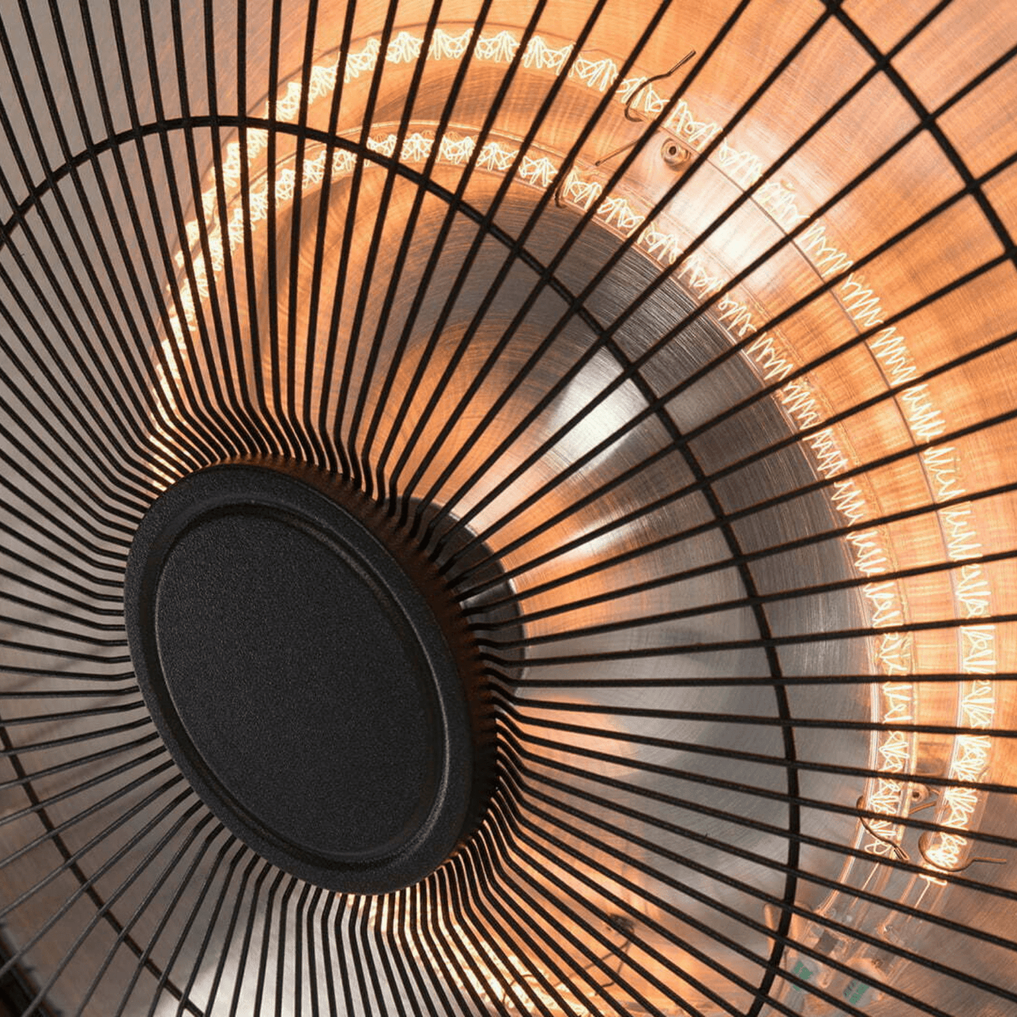 Retro Bright Sur pied noir 2100 Watt - Chauffageterrasse.fr