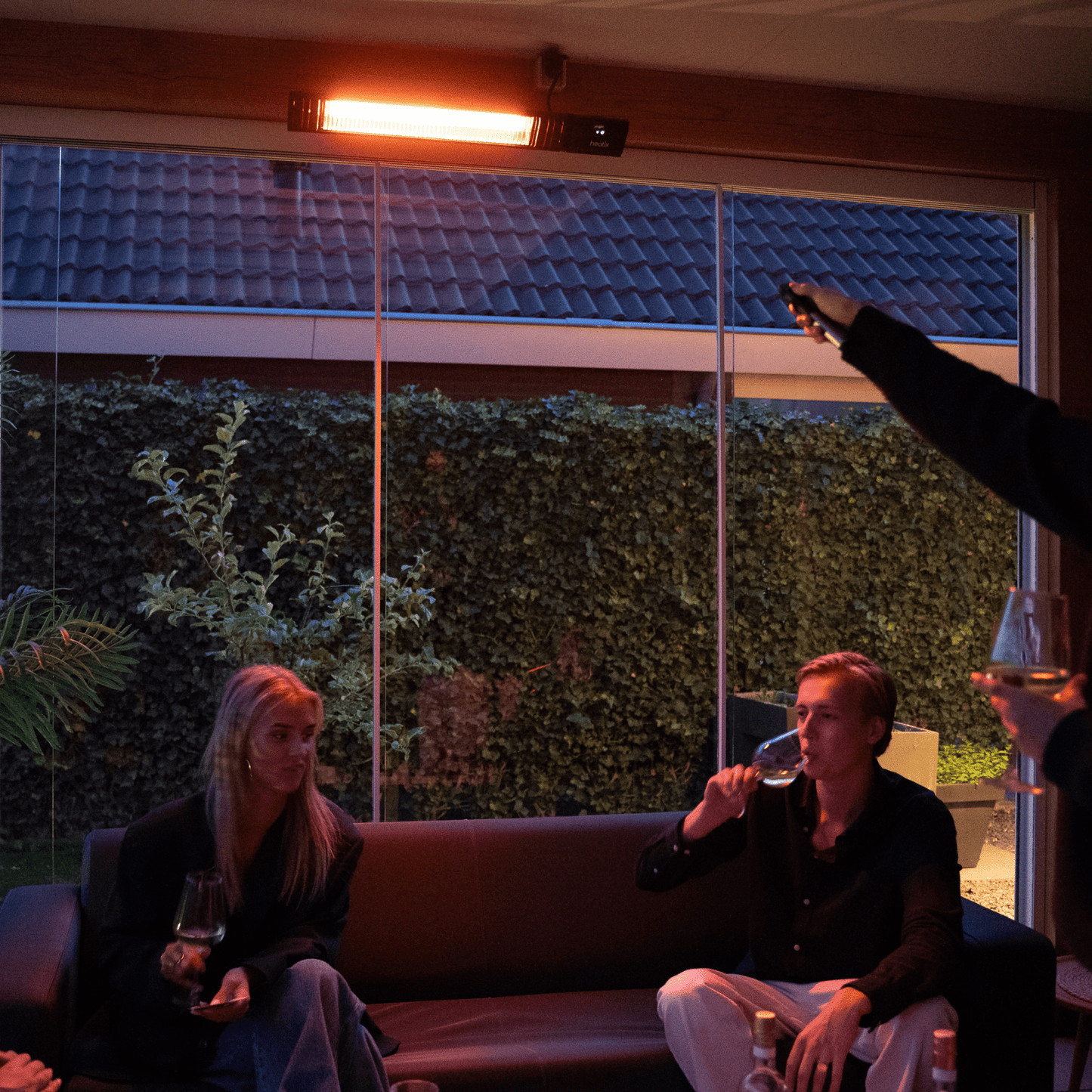 Smart Carbon Fiber 2500W – Chauffage de terrasse mural infrarouge | Heatix